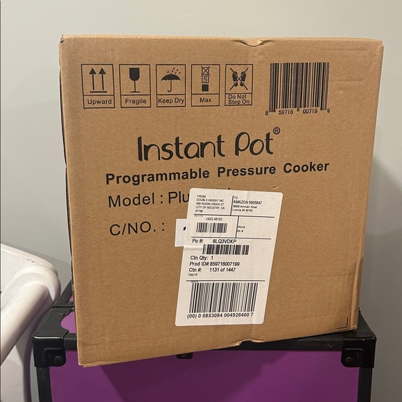 Instant Pot Plus Mini - Picture 2 of 3